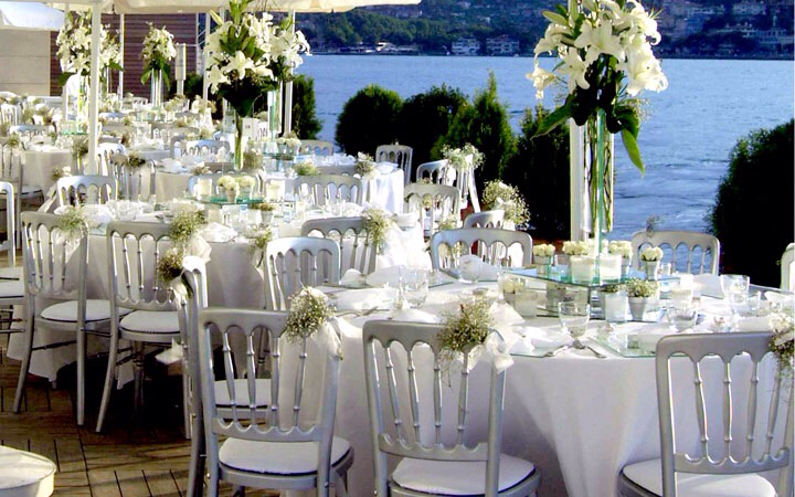 decoration, location and flowers