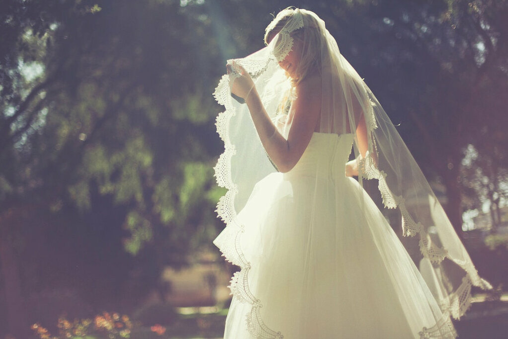 ruche, wedding dress, chic and white
