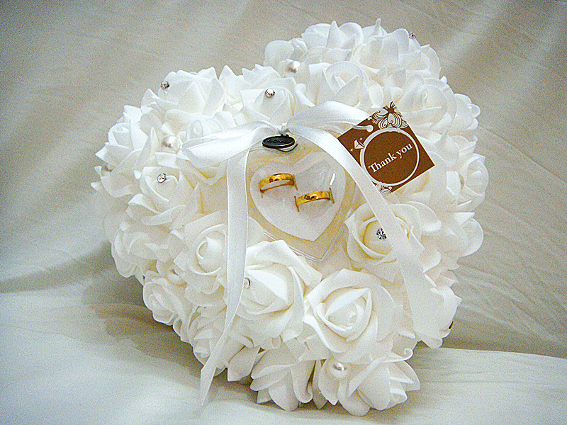 wedding ring pillow
