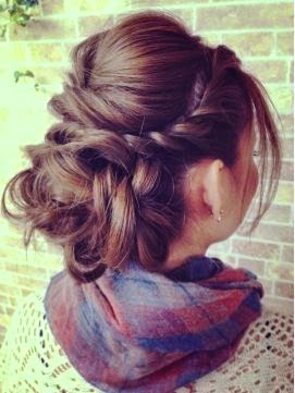 hairstyle, long and streili
