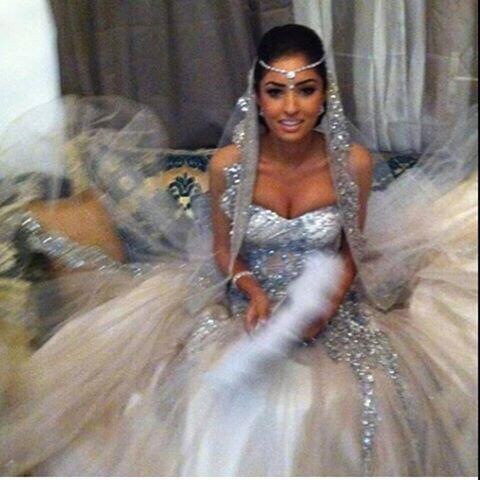 dress, voile, beautiful and bindi