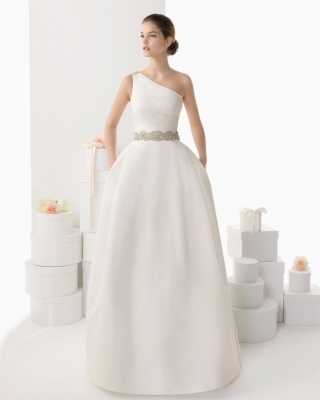 cairo, wedding dress and clara