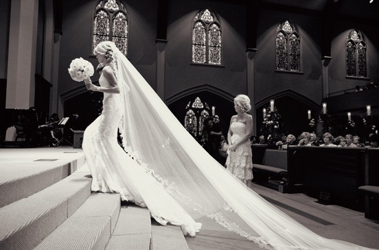 bride, classic and long veil