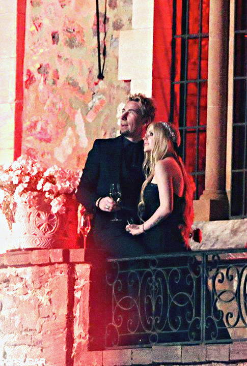 black, love, chavril and happy