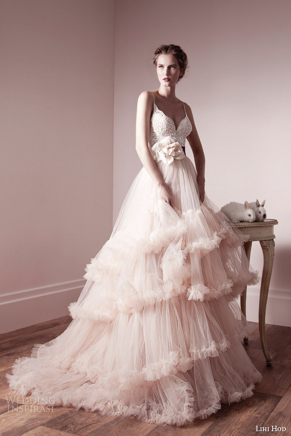 wedding dress and lihi hod