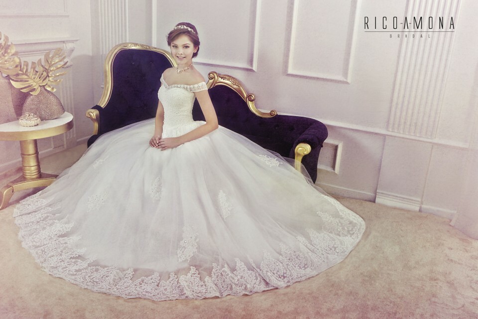 wedding dress and rico-a-mona
