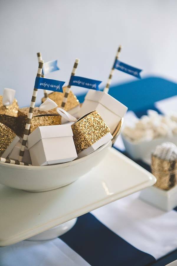 favors, beach, nautical rope and placecardholders
