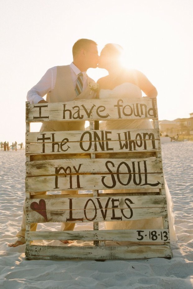 wedding pallet signs
