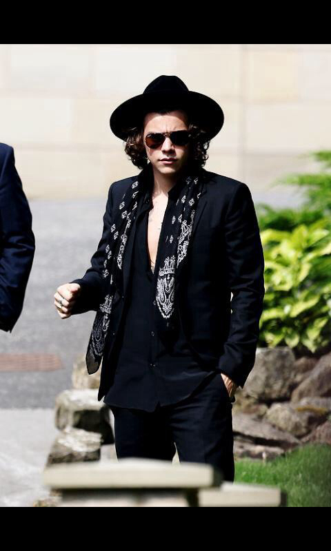 sunglasses, black, styles and scarf