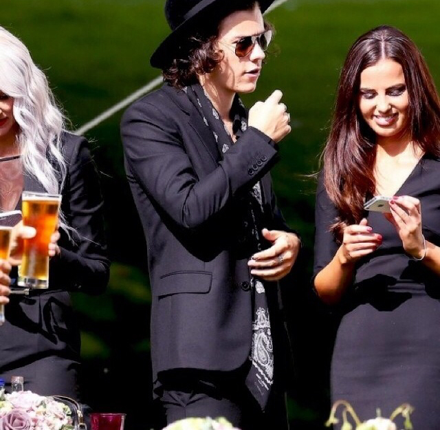 sophia smith, Harry Styles, one direction and johanna