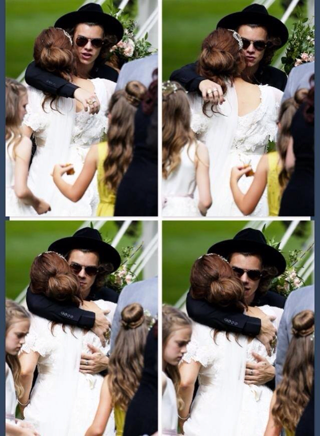 Harry Styles, louis tomlinson, dan and johanna and one direction