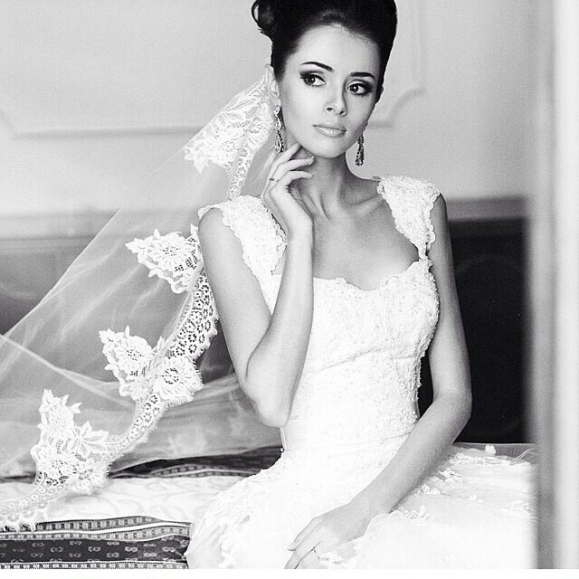 dresses, brides and fashion
