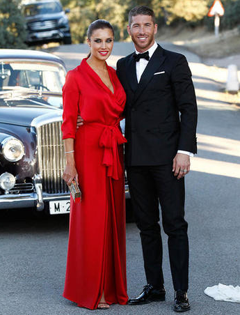 pilar rubio, black and red