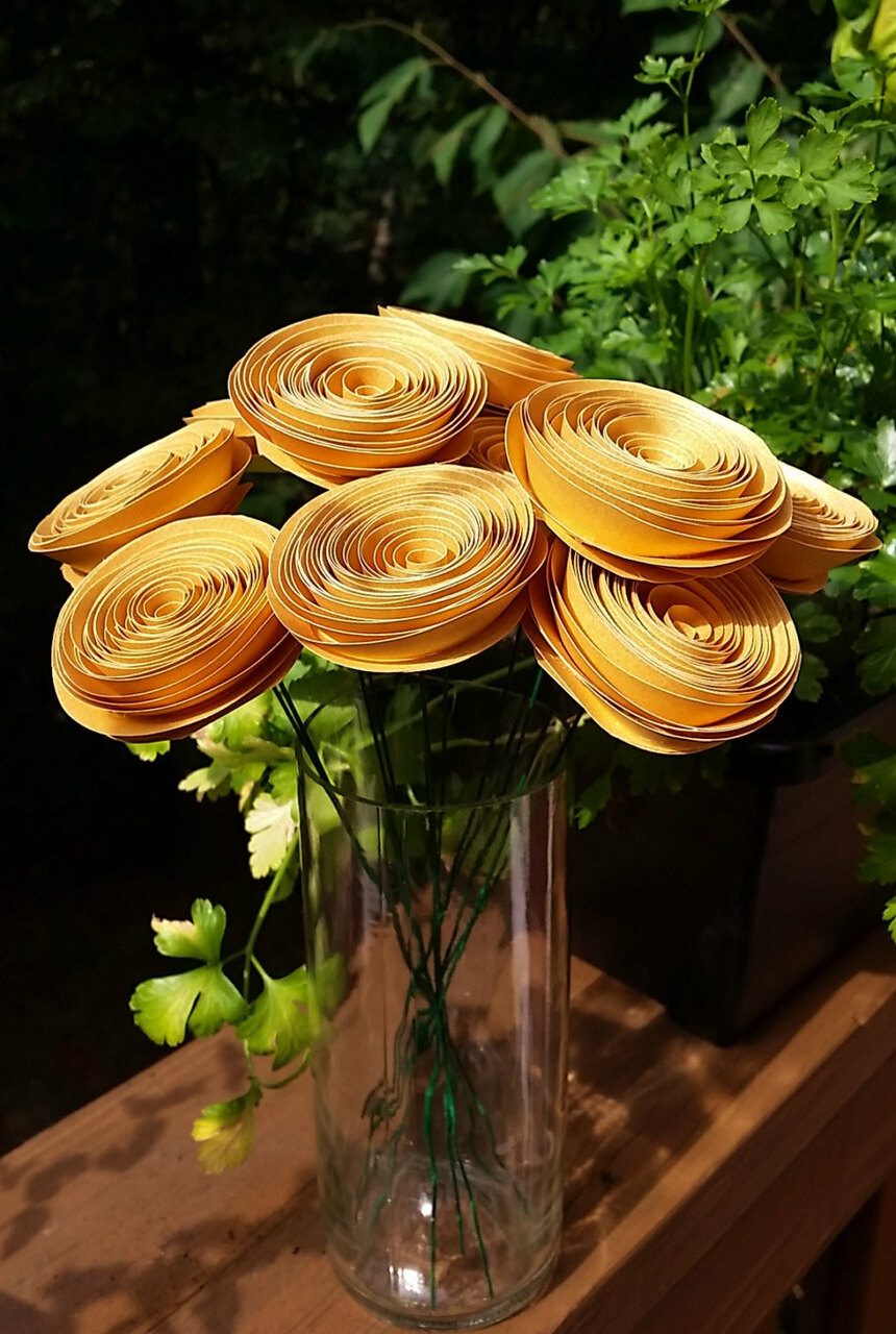 gold wedding flowers, gold bouquet, gold paper flowers and gold bride
