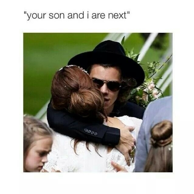 louis tomlinson, Harry Styles, hug and jay tomlinson