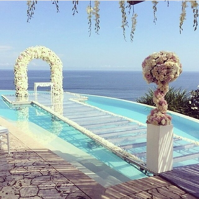maricastrop, sky, flowers and swimmingpool