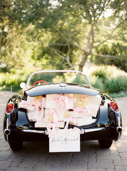 car, present, married and just married