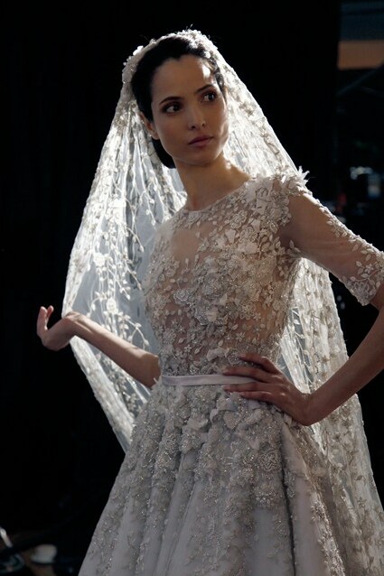 ralph and russo, lace and wedding dress