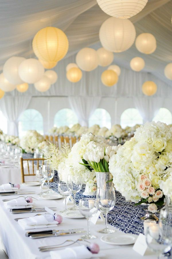 bride, just married, flowers and wedding day