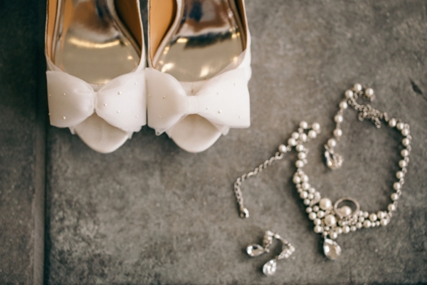 bows, necklace and white