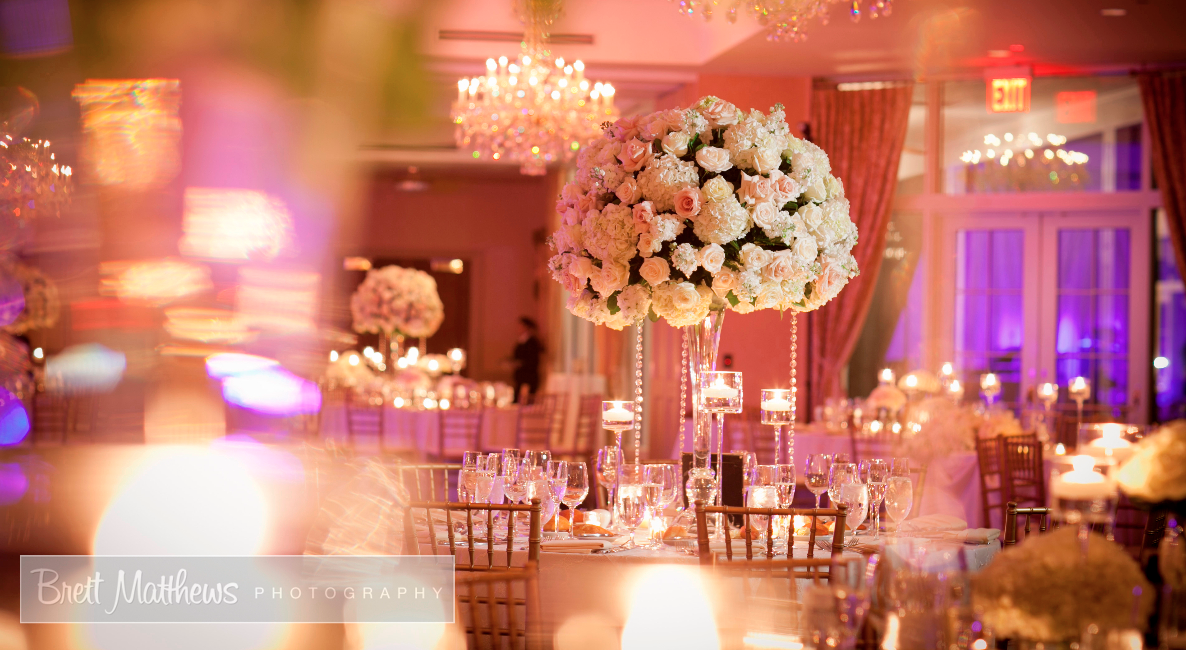 pearls, centerpiece, flowers and pink