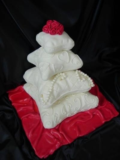 luxury, pillow cake and beautiful
