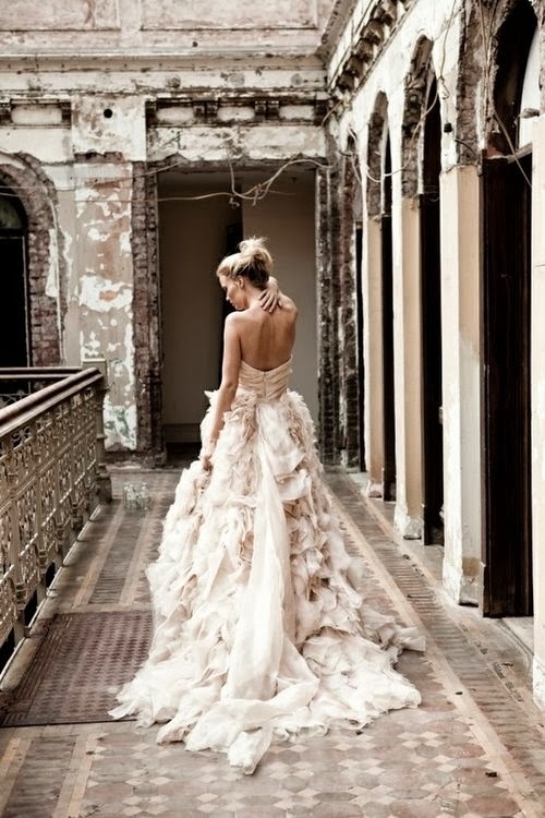 ruffles bride dress, brides, ruffles and dresses