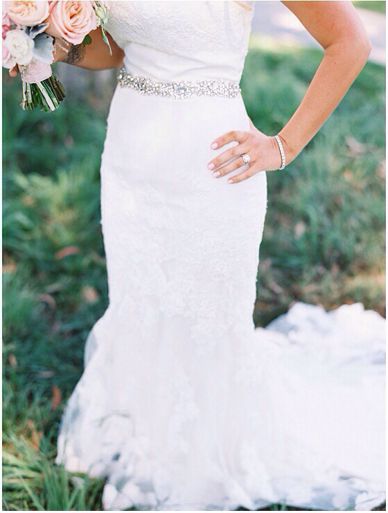 dress, wedding bouquet, lace and just married