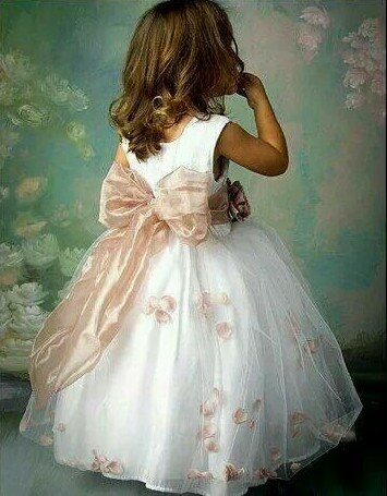 flower girl and en
