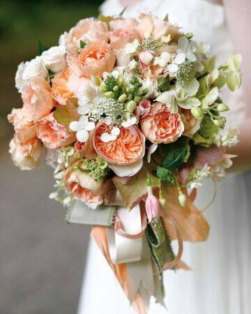 roses, kiss and bouquet