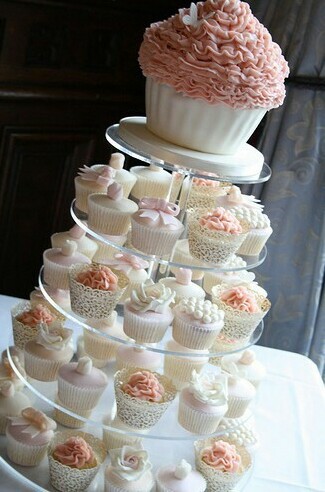 white cakes, wedding cute cakes and fashion