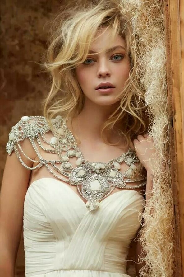 wedding dress and wedding accesory