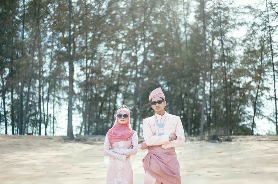 pink, malay, muslim and couple
