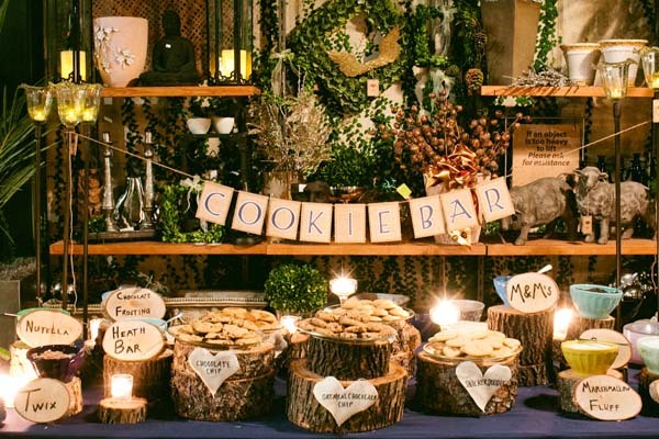 rustic wedding cake