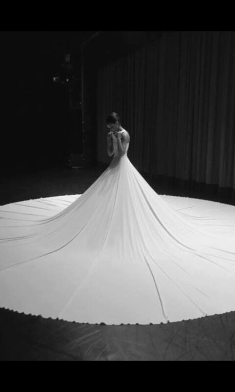 woow, long, wedding dress and beautiful