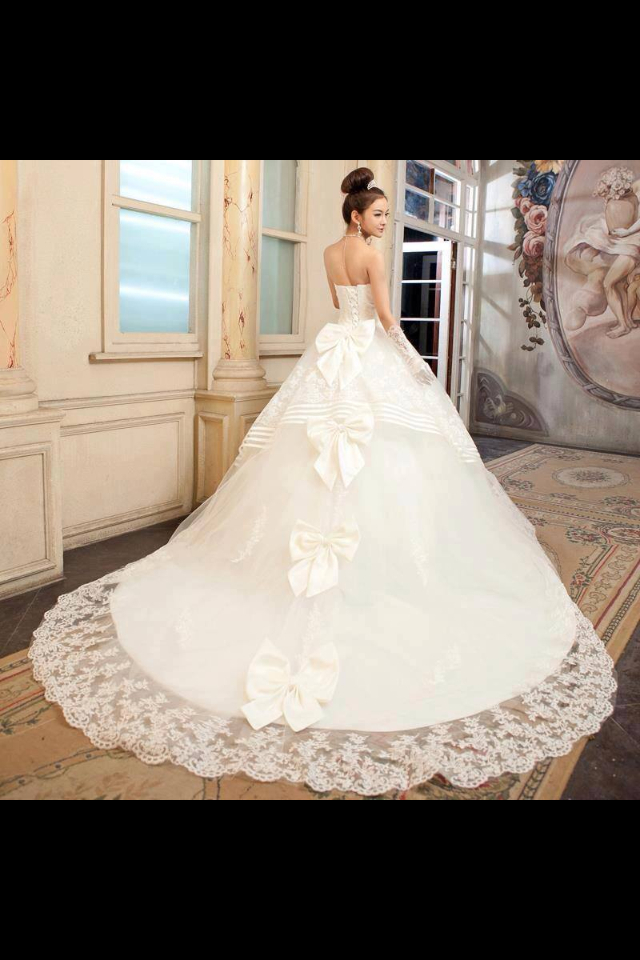 wedding dress, jewlry, cool and wedding gown