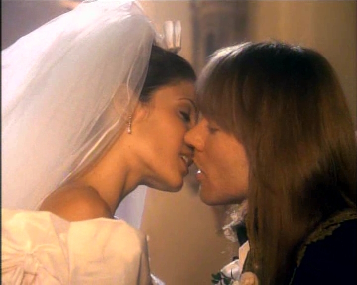 kiss, november rain, axl rose and band