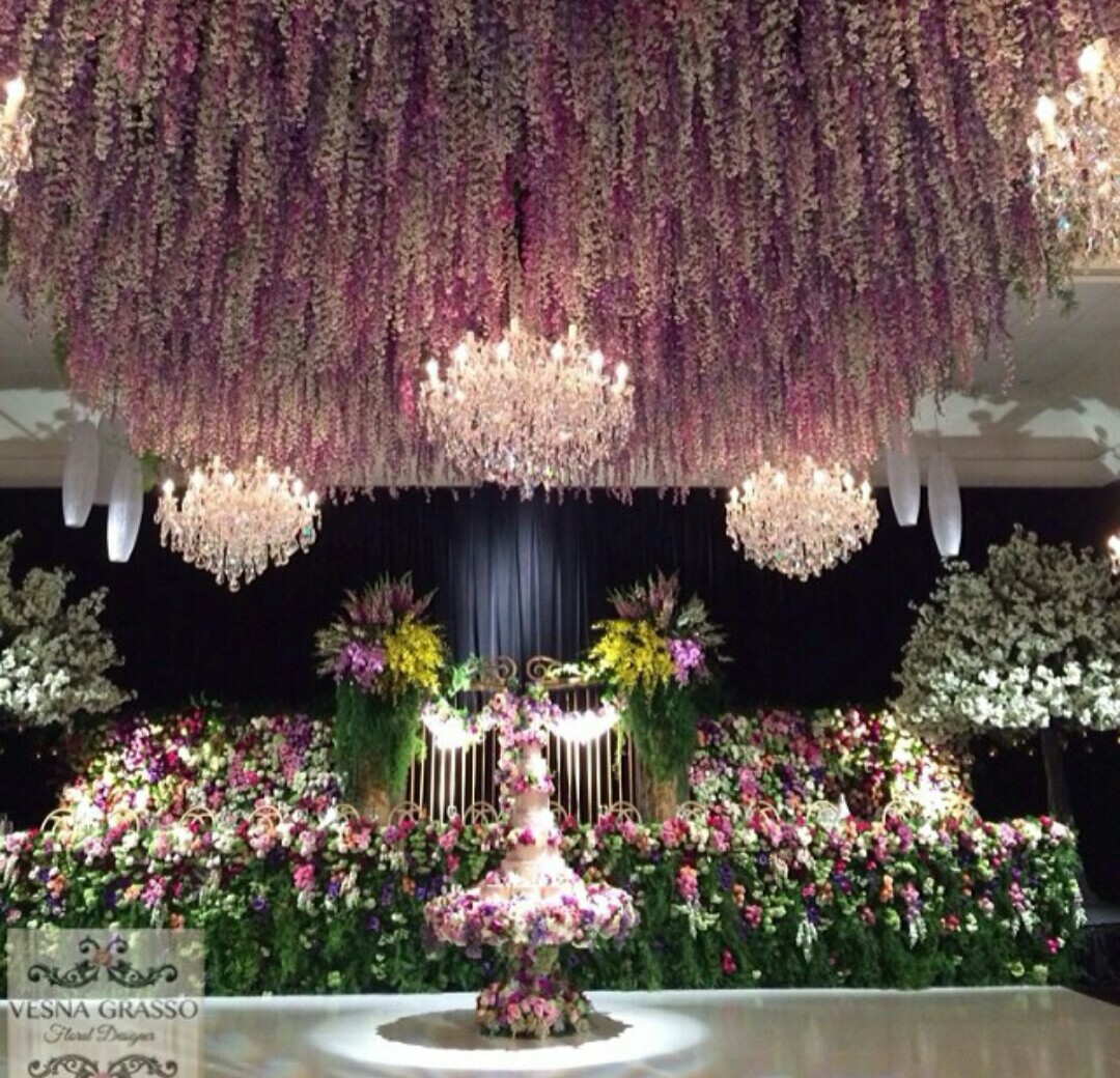 floral arrangement, flowers, bride and gorgeous