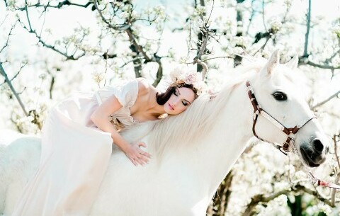 horse riding, love and white