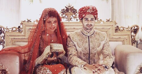 dulha, lehenga and gold