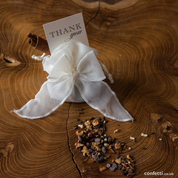 autumn, gift, favours and Cinnamon