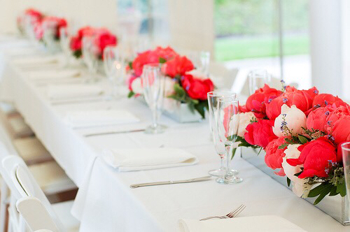 roses, decorations and table