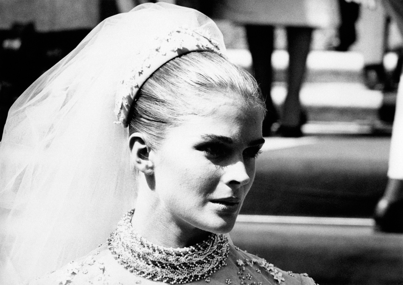 bride, classy, fashion and black and white