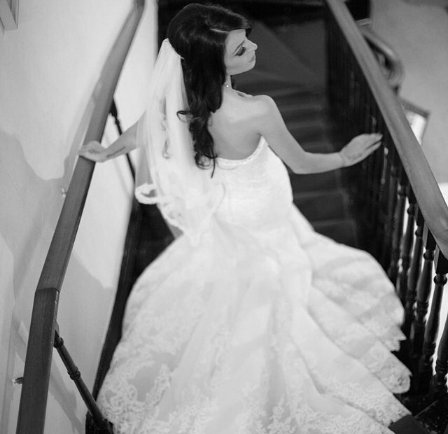 cher lloyd, Queen and dress