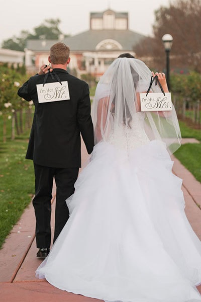 white, marries and groom