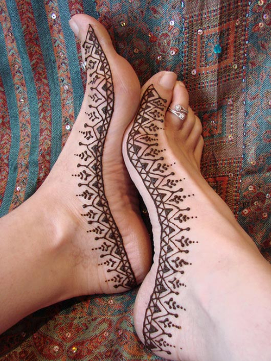 henna, beautiful, feet and woman