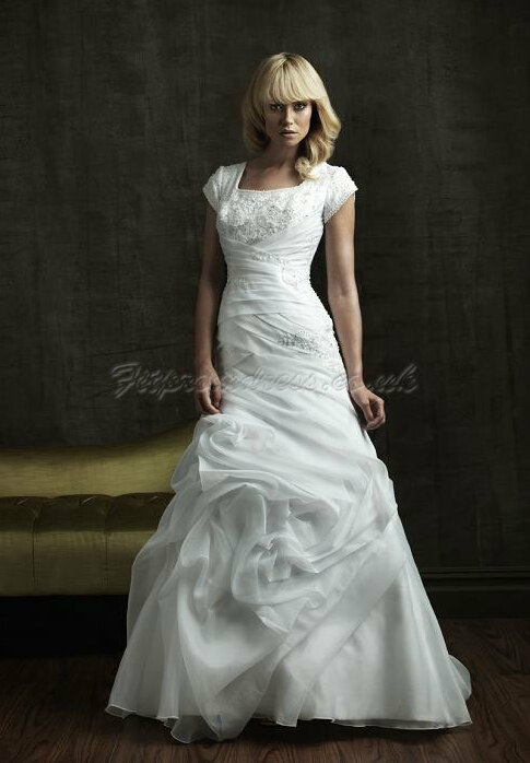 sweetheart, sleeveless, empire and fashion