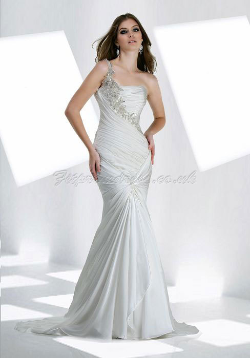sleeveless, sweetheart, fashion and empire