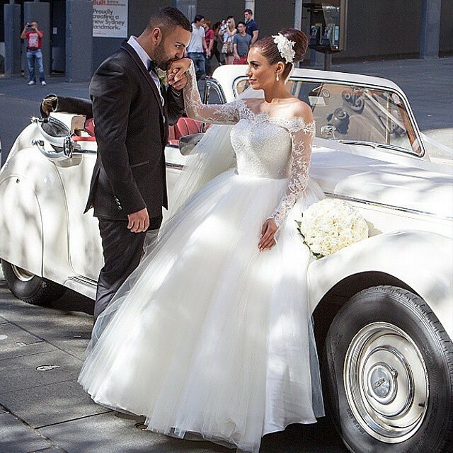 kiss, romantic, flowers and bride
