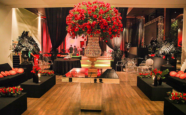 style, flowers and assembly room